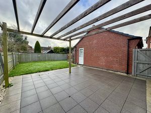 Photo 21- click for photo gallery